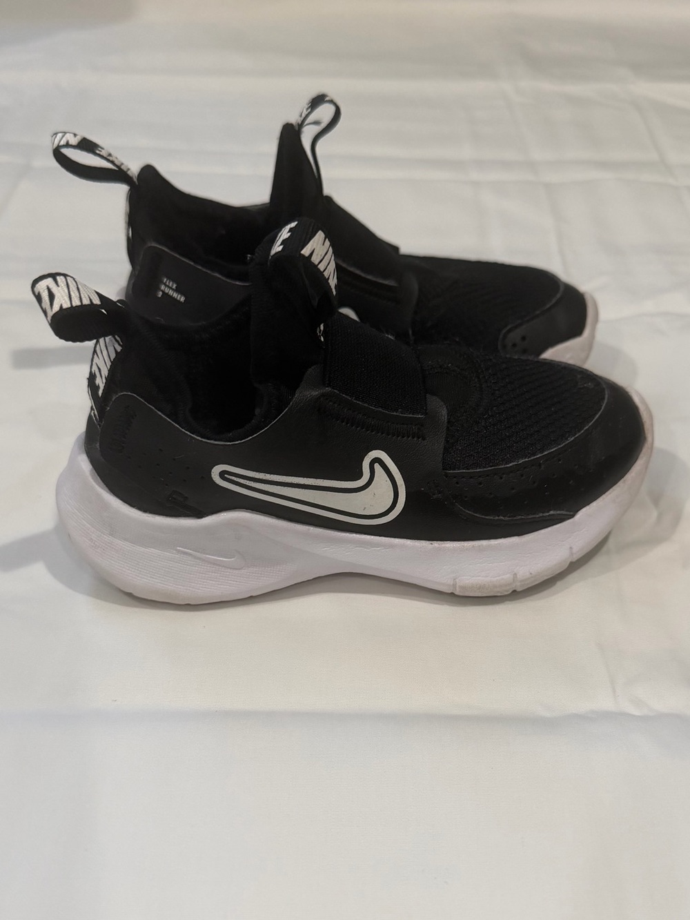 Nike Kids Black & White Slip-On Swoosh Sneakers